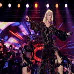 Ajda pekkan sur yala.fm